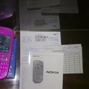 Мобильный телефон Nokia Asha 200