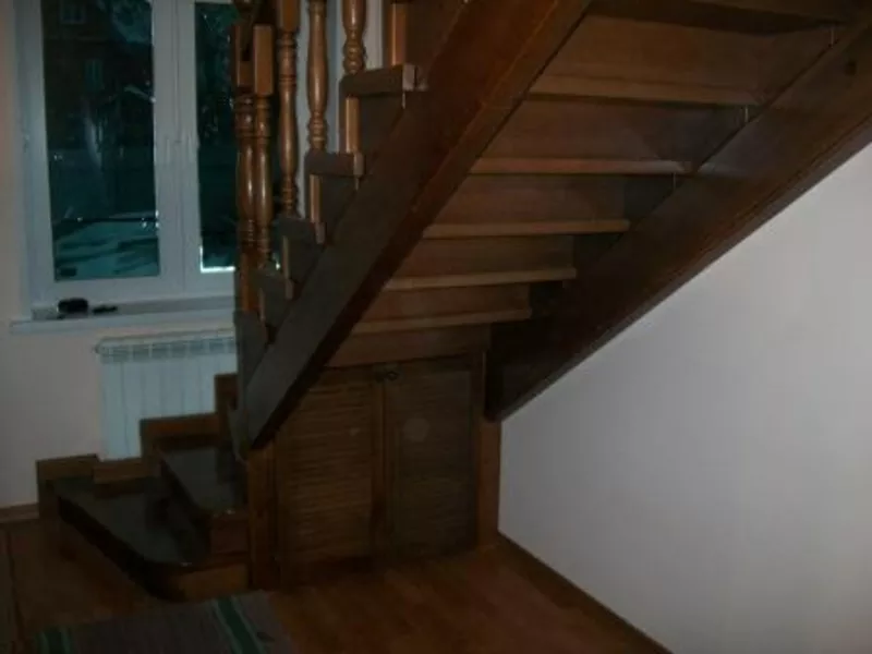Недорогие готовые деревянные лестницы для дома,  коттеджа,  дачи. 9