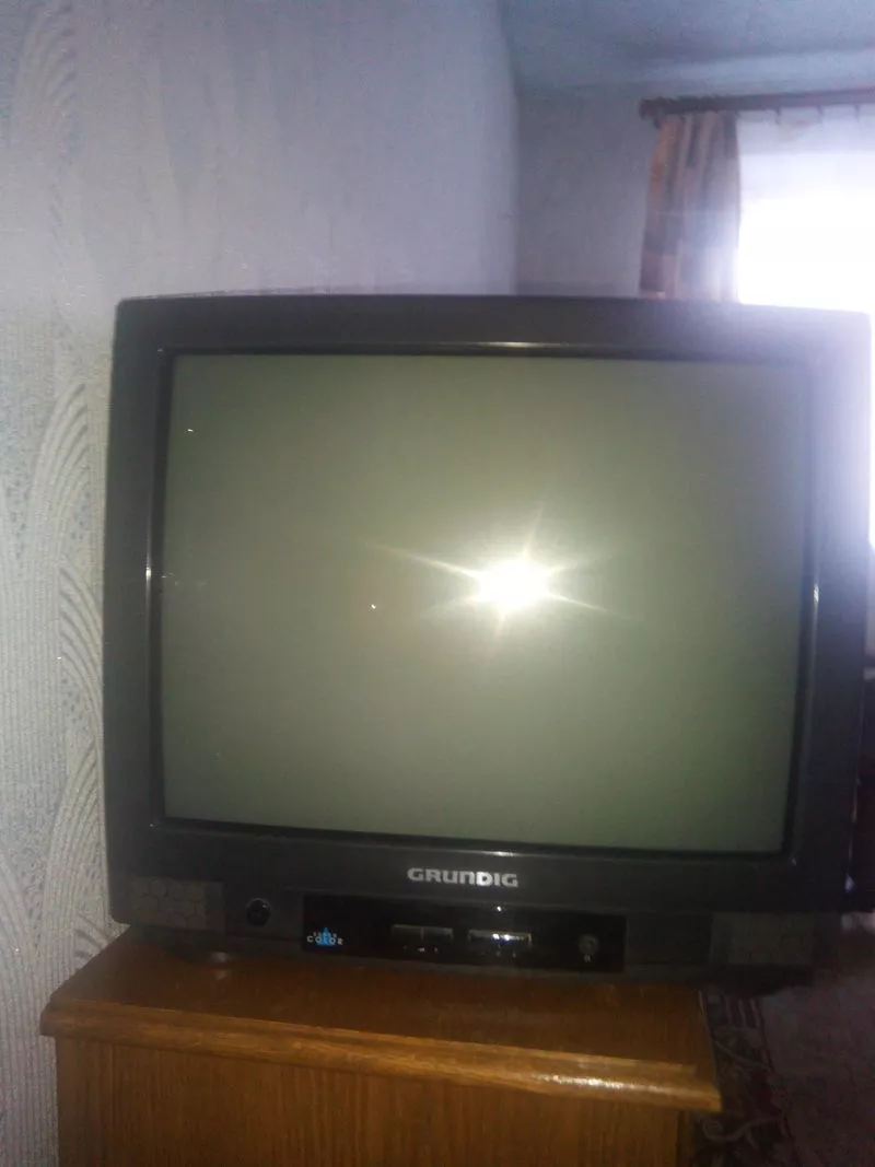 Продам цветной телевизор GRUHDIG производство Австрия