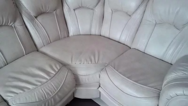 Кожаный диван 3