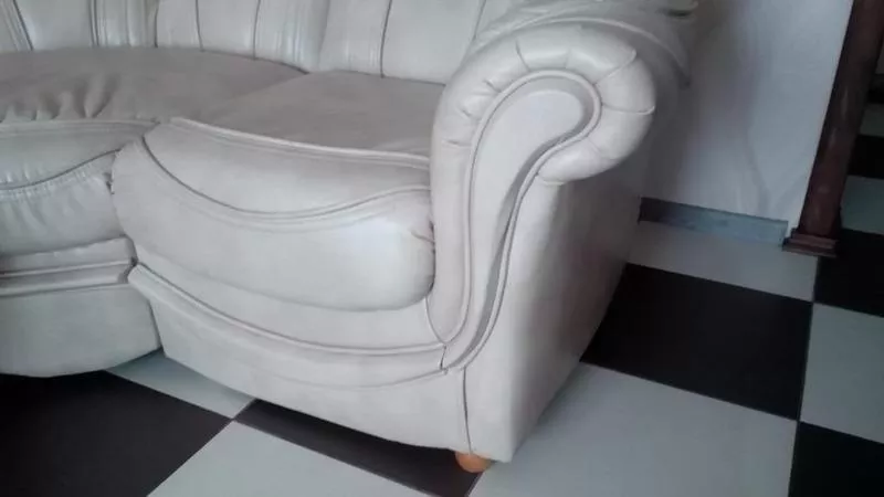 Кожаный диван 4